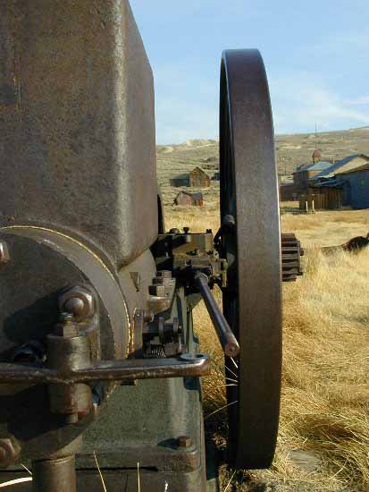 2002-10_Bodie_machine_D_01.jpg