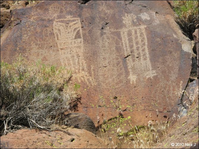 2010-10-09_picto-petro-glyph-inyo-nj-070.jpg