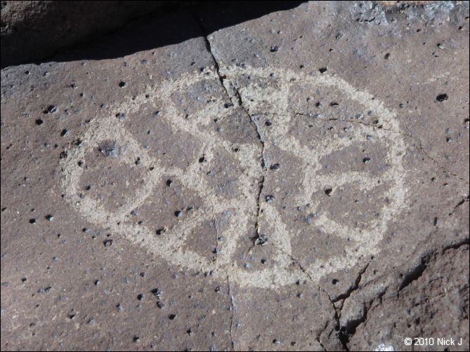 2010-10-09_picto-petro-glyph-inyo-nj-082.jpg