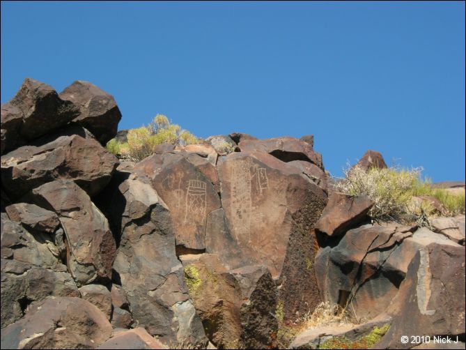 2010-10-09_picto-petro-glyph-inyo-sh-1864.jpg