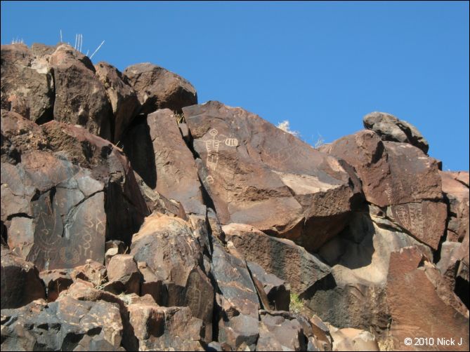 2010-10-09_picto-petro-glyph-inyo-sh-1874.jpg