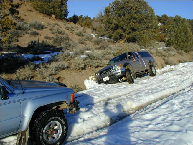 2005-03_travertine_snow_02.jpg