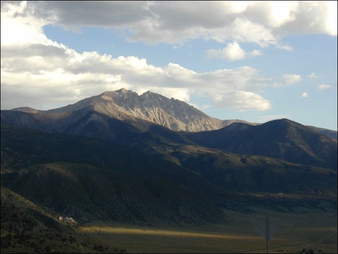 2005-08_dsurv_toiyabe_200.jpg
